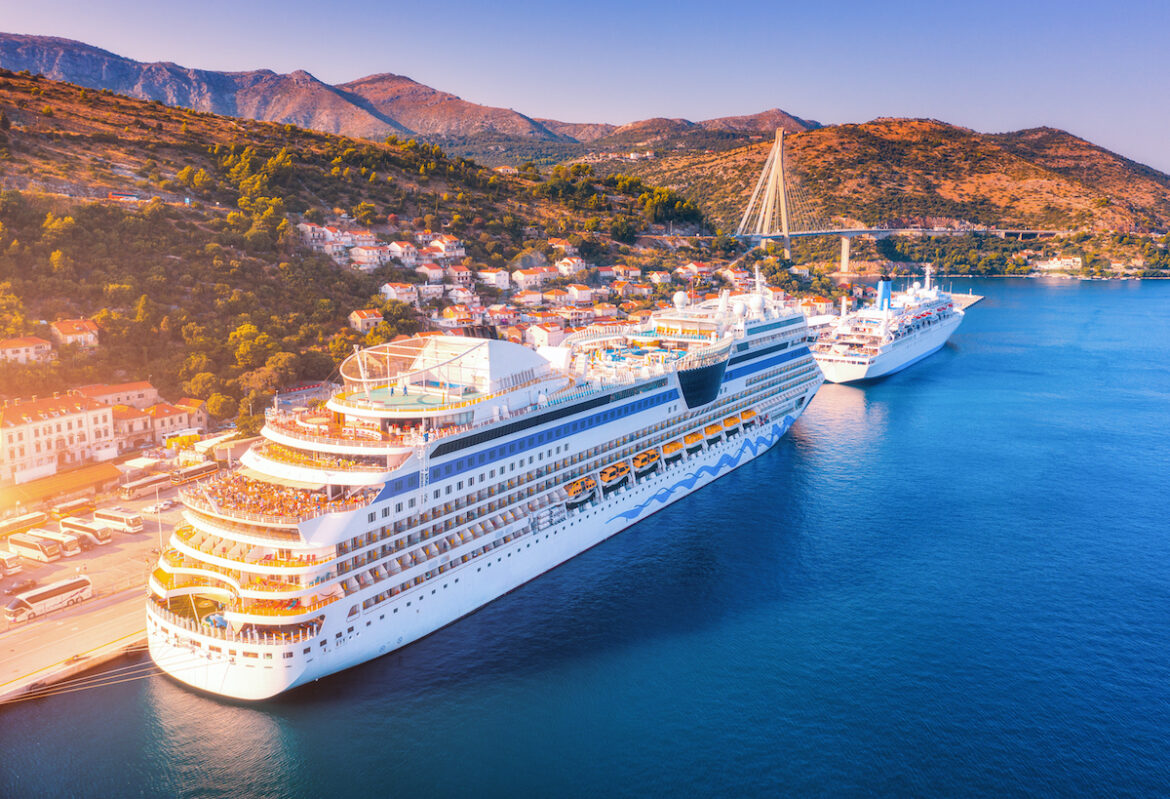 cruise ship booking
